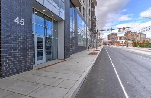 Asheville House | 45 Asheland Avenue Unit 302