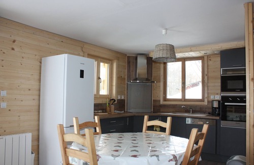 Orcieres Apartment | 45 m2 ground-floor apartment in a wooden chalet