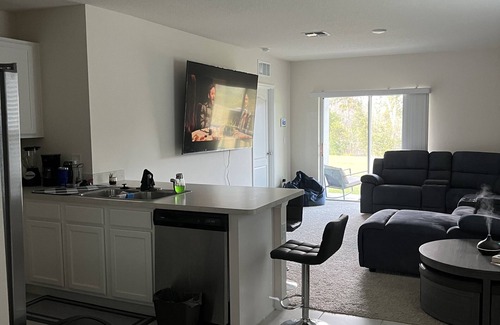 Leesburg House | 45 minutes from Orlando & Parks a lot of nature park close by