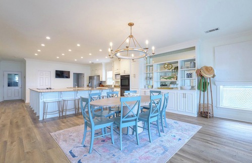 Oscar House | 4500 square feet of serenity on False River