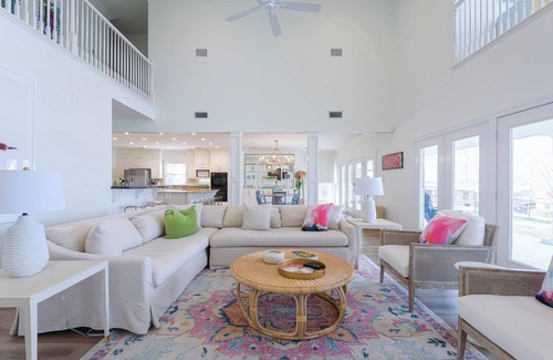 Oscar House | 4500 square feet of serenity on False River