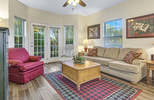 Red Hill Condo | 4595 Girvan Drive Legends