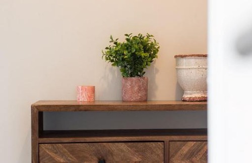 Bonnington House | 48 Annandale Street