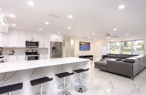 Hollywood Hills House | 4800 Van Buren Hollywood FL