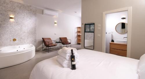 Zikhron Ya'aqov Cabin | 49 Boutique