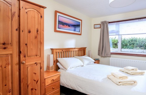 Malborough Cottage | 49 CUMBER CLOSE, family friendly, with a garden in Malborough