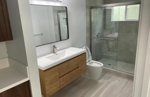 East Pasadena House | 4B3B spacious brand new house share with host in Pasadena Great environment neighborhood