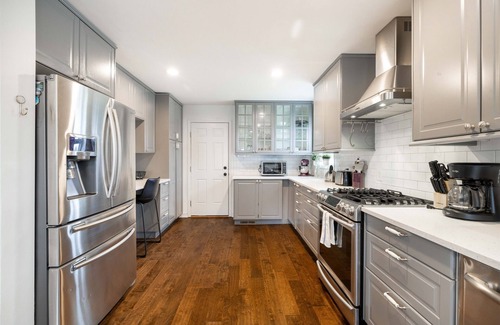 Detroit House | 4bd/2ba Family Oasis by Corktown