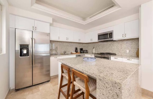 Paraiso Escondido Villa | 4BD Oceanfront Montecristo Estates Villa