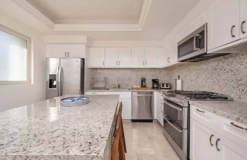 Paraiso Escondido Villa | 4BD Oceanfront Montecristo Estates Villa