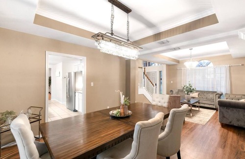 South Side House | 4BDR+PrivatePool+Game Room+BBQ+FirePit+Fits12