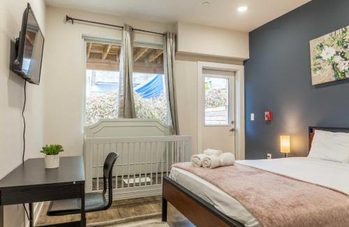 North Philadelphia East Apartment | 4bedrm4bath-backyardwifi-wdcoffeeparking