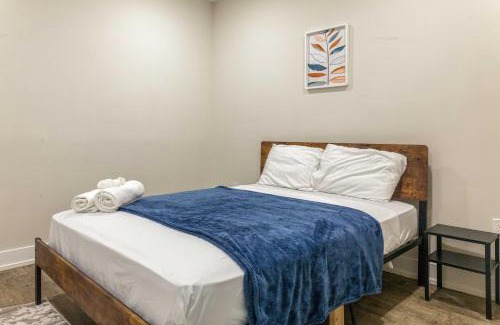 North Philadelphia East Apartment | 4bedrm4bath-backyardwifi-wdcoffeeparking