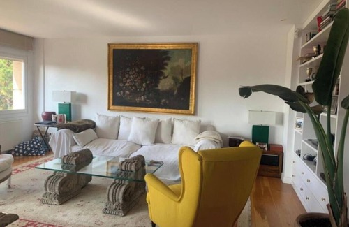 Sarria Apartment | 4bedroom with a balcony - An unforgettable experience in Sarria-Sant Gervasi