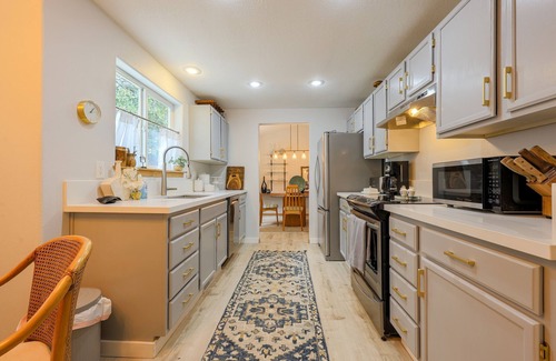 Hillsboro House | 4BR/2.5BA Home, Close to Intel, Nike & Hospitals
