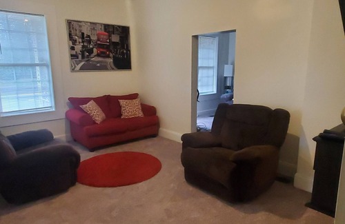 Austell House | 4BR/2BA Spacious,Private & Convenient Location to everything