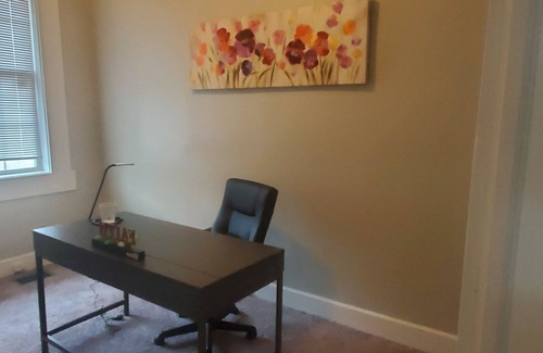 Austell House | 4BR/2BA Spacious,Private & Convenient Location to everything