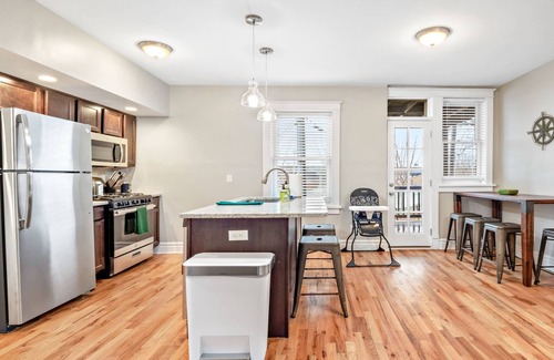 Southwest Garden House | 4BR/3BA 2 Floor Units | Sleeps 12 / ABODEbucks