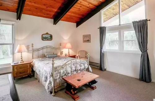 East Chatham Ski Chalet | 4BR Berkshire Beauty w/ Patio, BBQ, and a Million Dollar View