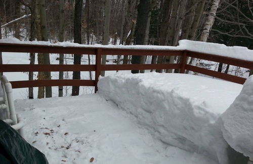 Wardsboro Ski Chalet | 4BR Chalet Between Mt. Snow & Stratton, Sleeps 10, Fireplace, Clubhouse w/ Pool