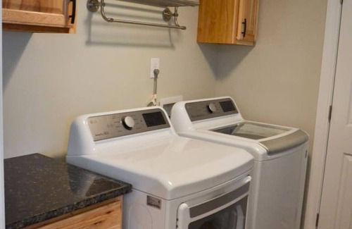 Harkers Island House | 4BR Cozy Cabin|Harkers Island|Soundview