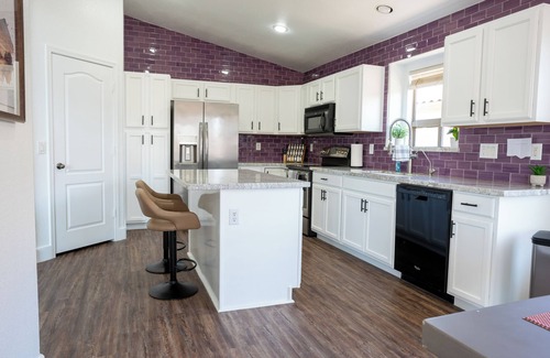 Maricopa House | 4BR Golf Course Retreat with NEW Heated Pool, Located on the Duke!