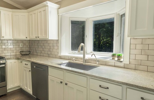 Williamsburg House | 4BR Home next to Horse Show! Pet-Friendly!