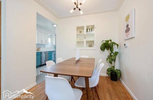 Westminster House | 4br Home W Yard, Fire Pit & Arcade