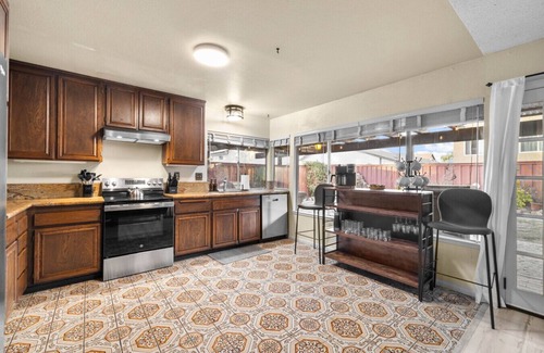Mira Mesa House | 4BR Mira Mesa Home with Fenced Backyard & Parking