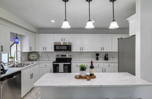 Ocala House | 4Br Pool Home Centrally Located in sunny SW Ocala all situated on half acre!