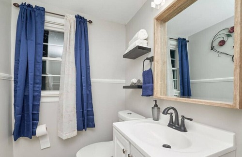 North Chesterfield House | 4BR Private Home Mins to Hospitals & Downtown RVA