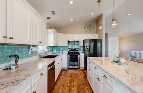 Colington House | 4BR remodeled home w/pool, game room, firepit, W/D
