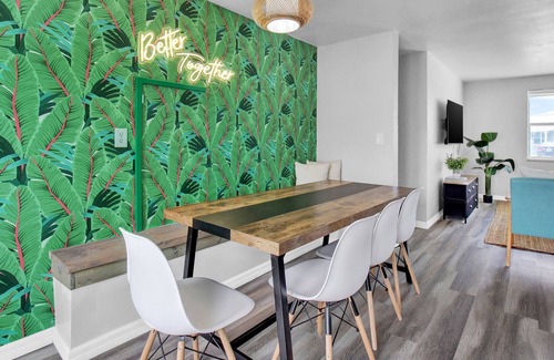 Seminole Apartment | 4BR Seminole