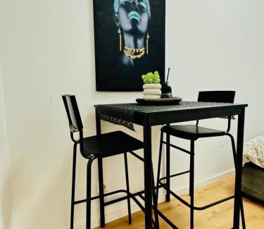 Schottenfeld Apartment | 4BR Shared