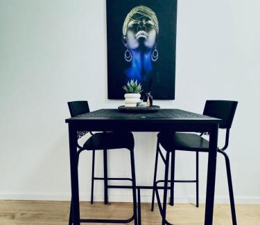 Schottenfeld Apartment | 4BR Shared