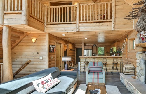 Boyne City Cabin | 4BR | Ski-In/Ski-Out | Private Hot Tub | Sleeps 12