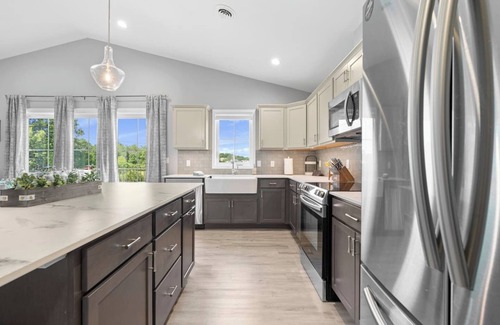 Plymouth House | 4br Track View Townhome Next to Road America