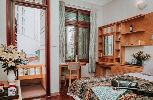 Old Quarter House | 4BRs Vietnamese house w Rooftop Lounge/City view/Cozy/Center of Old Quarter