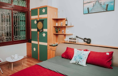 Old Quarter House | 4BRs Vietnamese house w Rooftop Lounge/City view/Cozy/Center of Old Quarter