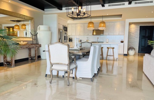 Punta de Mita Condo | 4Seasons InsideGate +Beachfront+IncredibleViews+Free2 golfCart+Housekeeper/cook