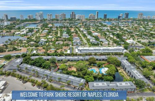Park Shore House | 4th Floor Updated Condo