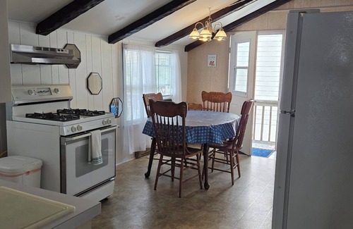 The Dunes House | 4th house from the beach!