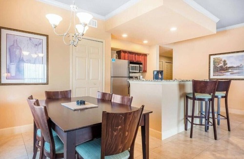 Williamsburg Condo | 4th of July Vacation - Disneyland OrlandonJune 30 to July 6