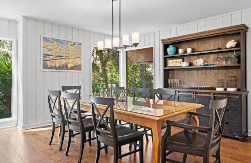 Oceanside House | 4th Row Beach House - Private Pool & Screened Porch - 10 Oyster Catcher Rd
