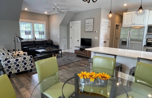 Highlands Apartment | 4th St Market 2 - Walk to Town Apartment in Highlands NC