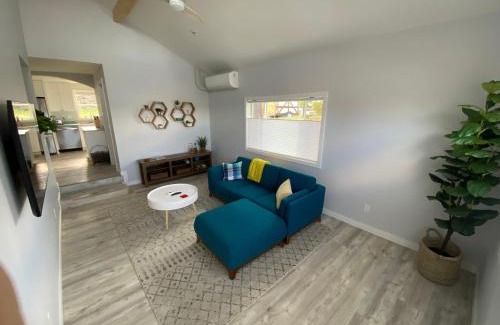 Larkspur House | 4th Street