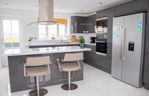 Stow Bardolph Apartment | 4x Bed Luxurious Home With a View