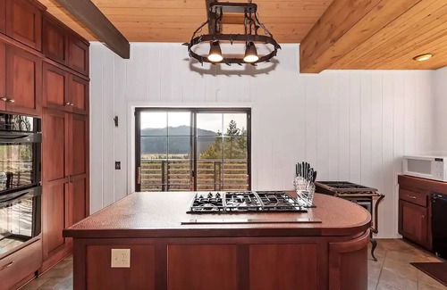 Fawnskin House | 5,000 sq ft home-Best View in Big Bear