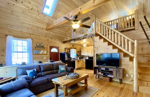 Gouldsboro Cabin | 5 Acre Forested Cabin Retreat w/ Firepit Near Acadia's Schoodic Peninsula