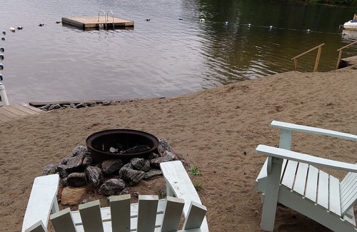 Chestertown Cottage | #5 Adirondack FamilyFriendly Waterfront on LoonLake. Boating,fishing,swimming!